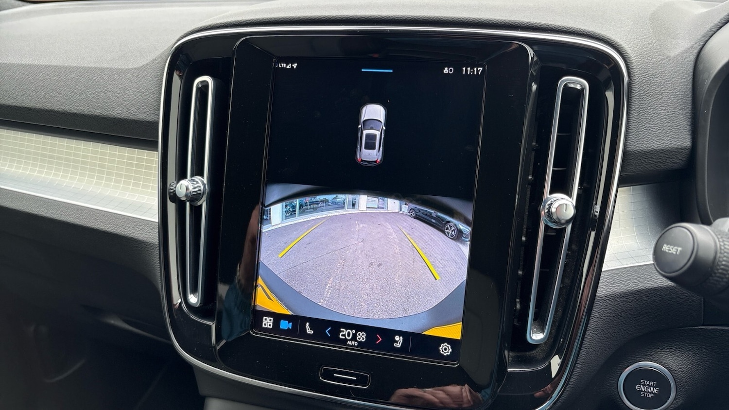 Used Volvo XC40 2022 for sale - 76675753: Photo 21