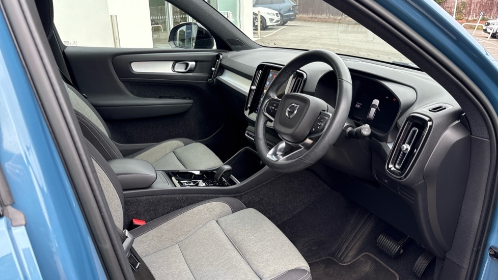 Used Volvo XC40 2022 for sale - 76675753: Photo 4