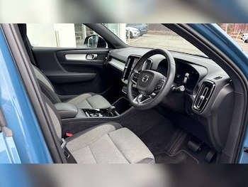 Used Volvo XC40 2022 for sale - 76675753: Photo