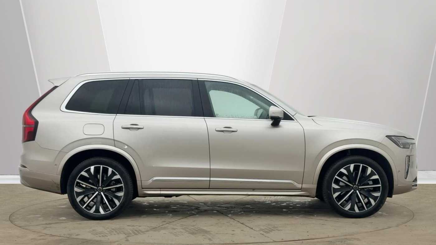 Used Volvo XC90 2025 for sale - 78139307: Photo 2
