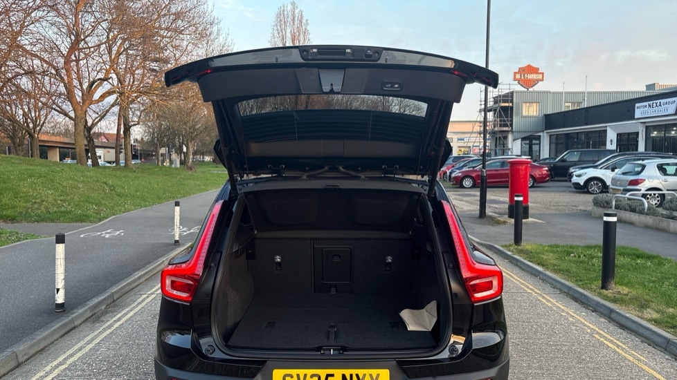 Used Volvo XC40 2025 for sale - 77763411: Photo 13