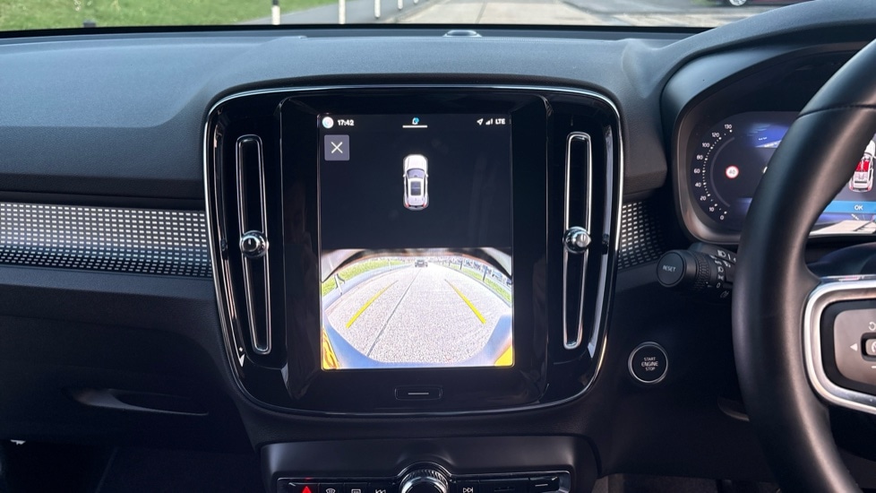 Used Volvo XC40 2025 for sale - 77763411: Photo 17