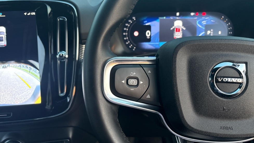 Used Volvo XC40 2025 for sale - 77763411: Photo 19