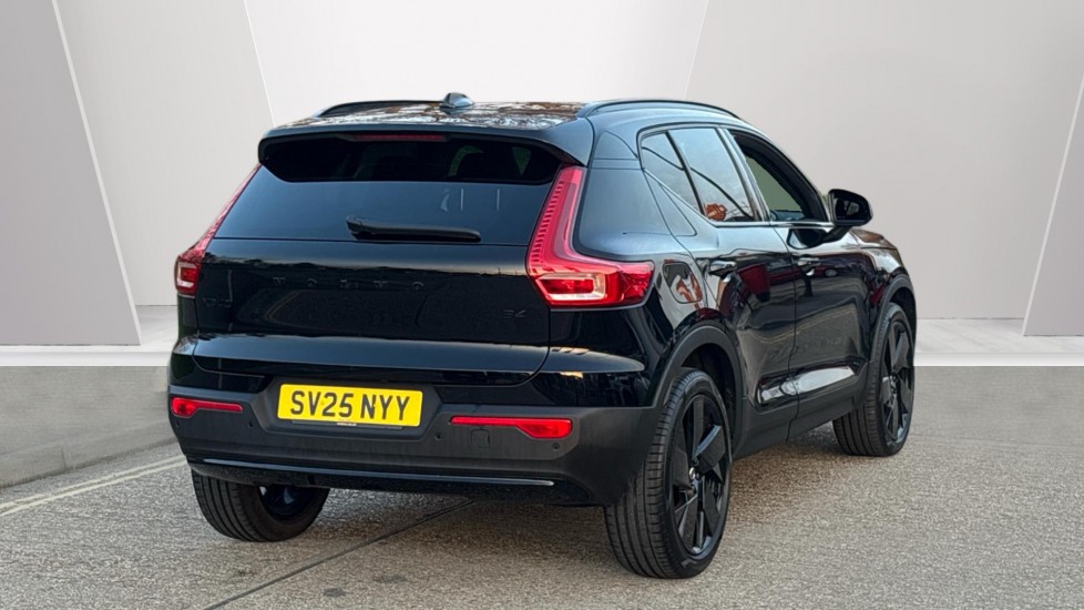 Used Volvo XC40 2025 for sale - 77763411: Photo 2