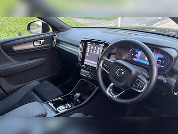 Used Volvo XC40 2025 for sale - 77763411: Photo