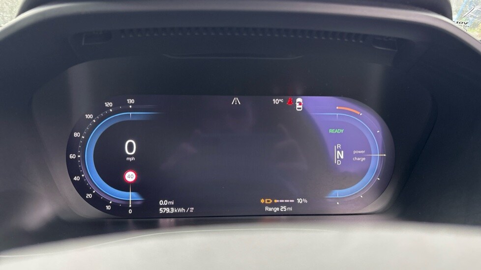 Used Volvo XC40 2023 for sale - 77809933: Photo 11