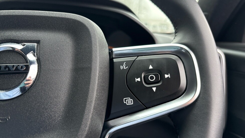 Used Volvo XC40 2023 for sale - 77809933: Photo 20