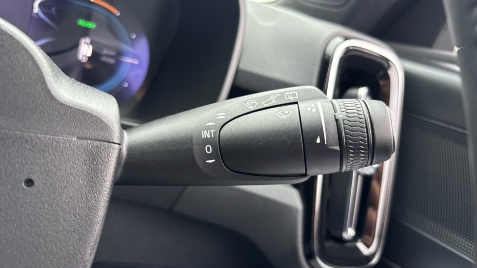 Used Volvo XC40 2023 for sale - 77809933: Photo 21