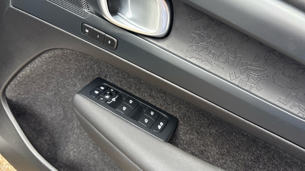 Used Volvo XC40 2023 for sale - 77809933: Photo 22