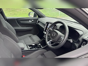 Used Volvo XC40 2023 for sale - 77809933: Photo