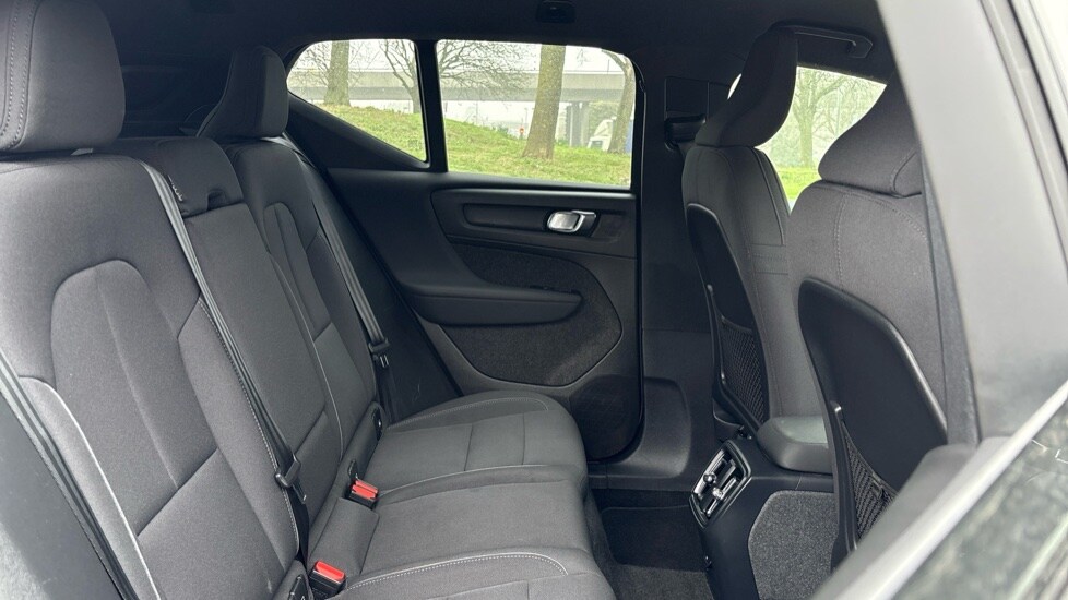 Used Volvo XC40 2023 for sale - 77809933: Photo 6