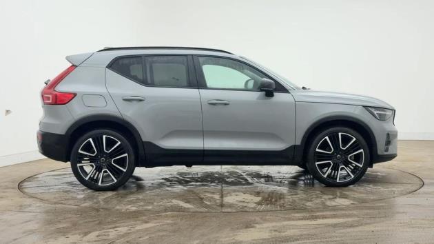 Used Volvo XC40 2025 for sale - 77778985: Photo 3