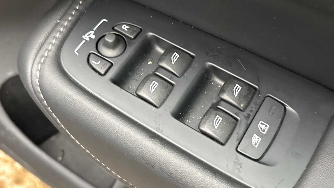 Used Volvo XC60 2025 for sale - 77552176: Photo 23