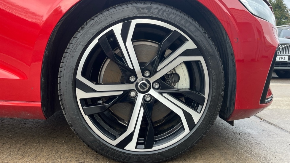 Used Volvo V60 2025 for sale - 77641283: Photo 9