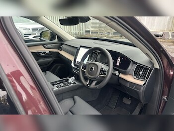 Used Volvo XC90 2025 for sale - 77665553: Photo