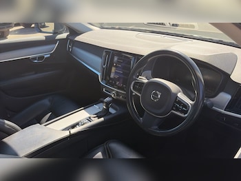 Used Volvo S90 2017 for sale - 78406637: Photo