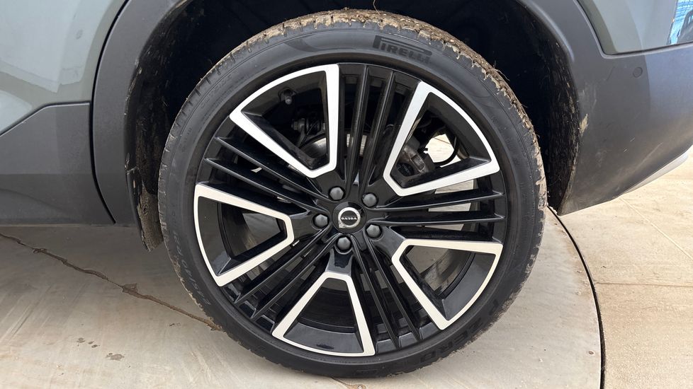 Used Volvo XC40 2025 for sale - 78005012: Photo 16