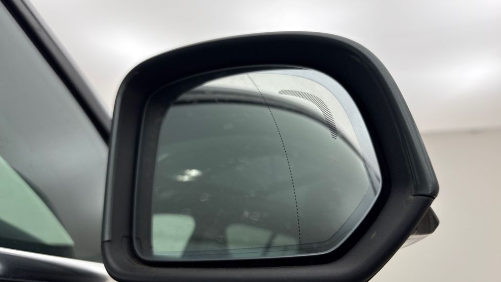 Used Volvo XC40 2025 for sale - 78005012: Photo 21