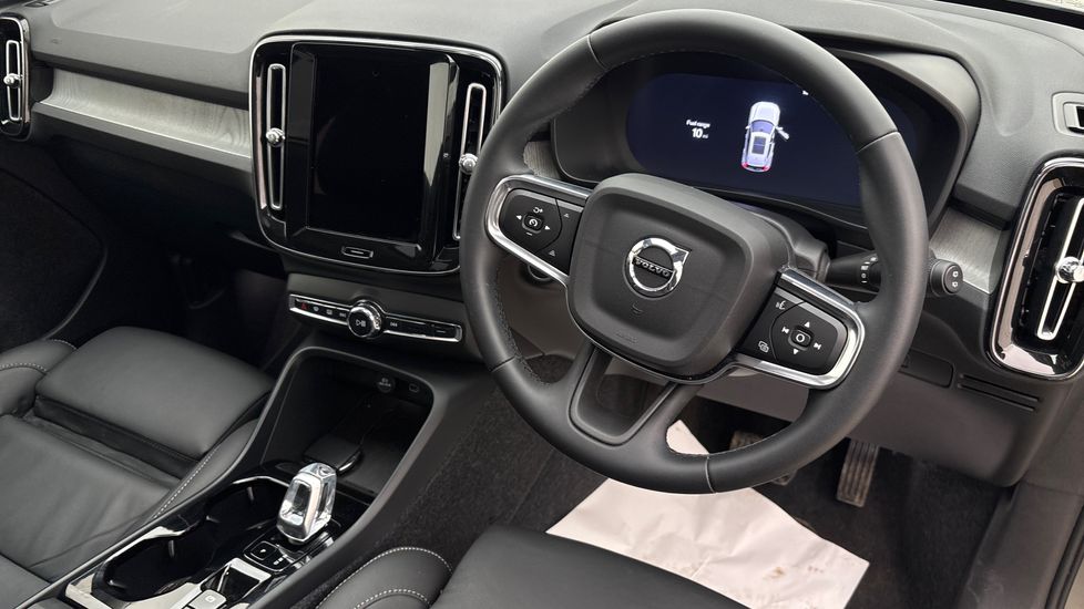 Used Volvo XC40 2025 for sale - 78005012: Photo 9