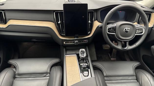 Used Volvo XC60 2025 for sale - 77618271: Photo 8