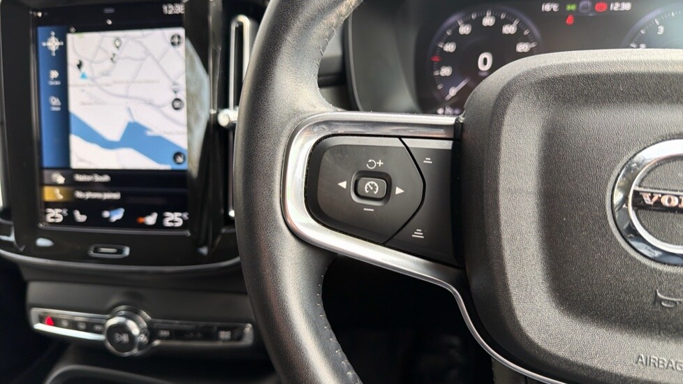 Used Volvo XC40 2021 for sale - 78049417: Photo 19