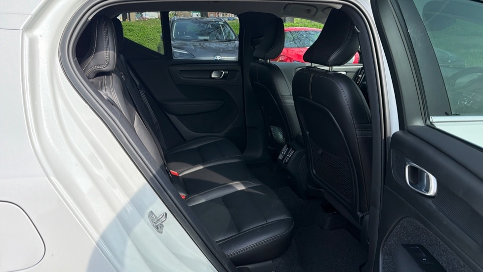 Used Volvo XC40 2021 for sale - 78049417: Photo 8