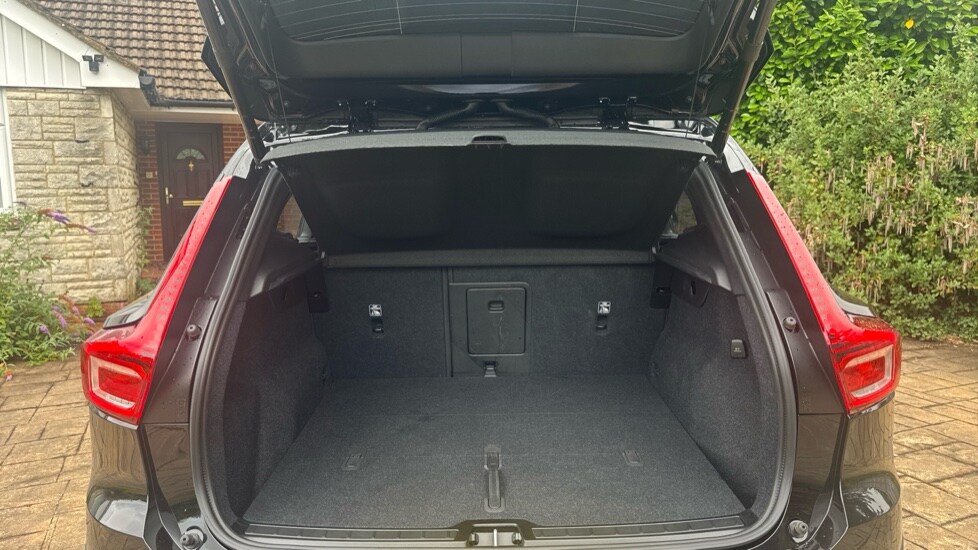 Used Volvo XC40 2025 for sale - 76678895: Photo 13