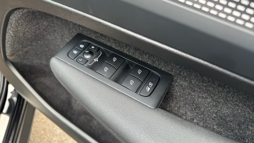 Used Volvo XC40 2025 for sale - 76678895: Photo 19