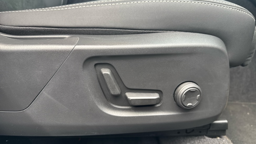 Used Volvo XC40 2025 for sale - 76678895: Photo 20