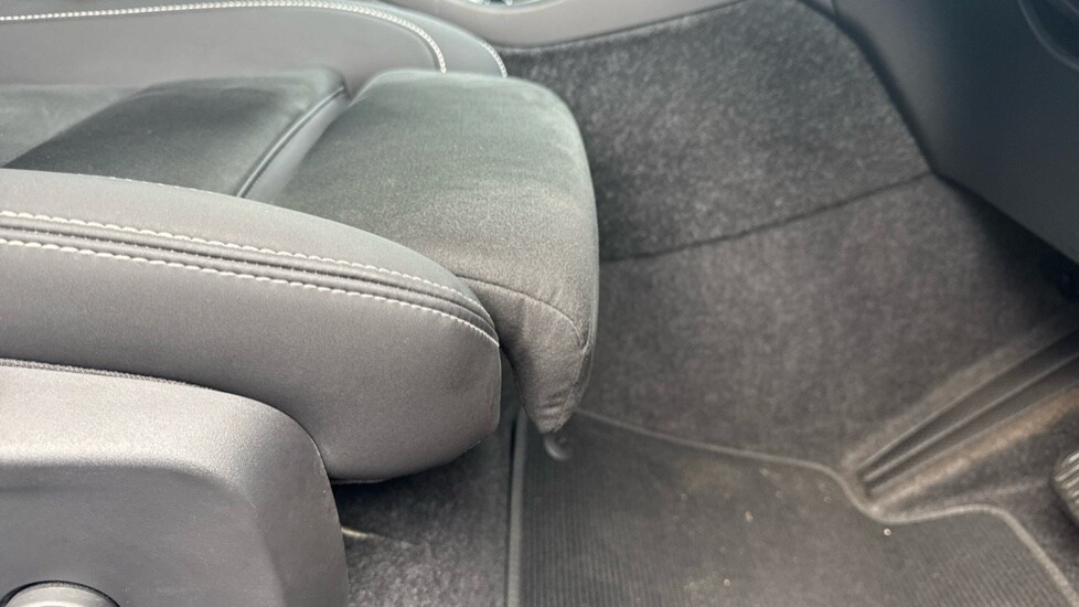 Used Volvo XC40 2025 for sale - 76678895: Photo 21