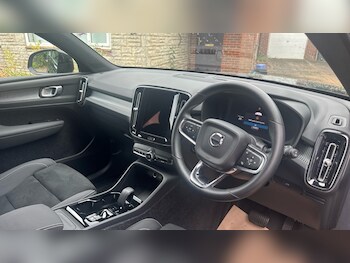 Used Volvo XC40 2025 for sale - 76678895: Photo