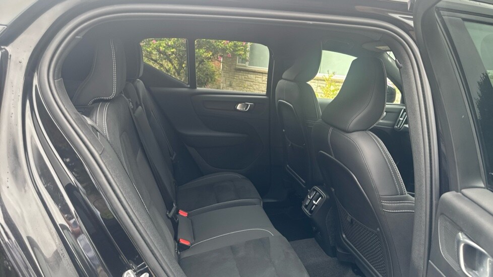 Used Volvo XC40 2025 for sale - 76678895: Photo 6