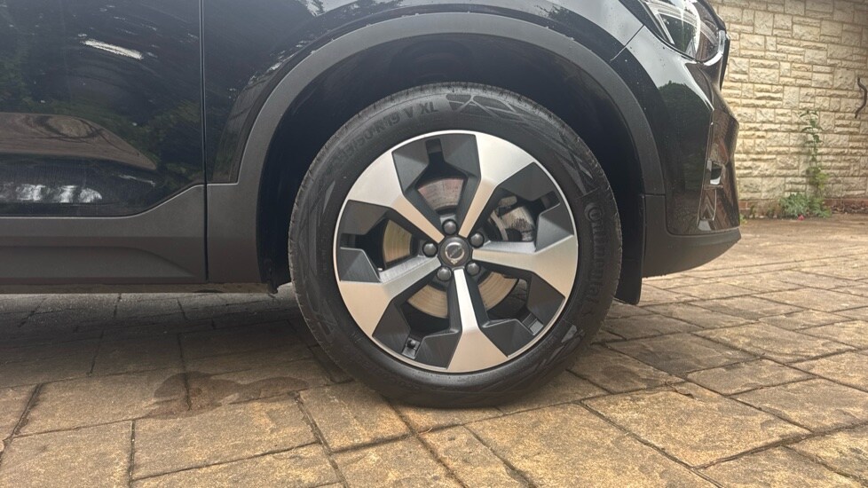 Used Volvo XC40 2025 for sale - 76678895: Photo 9