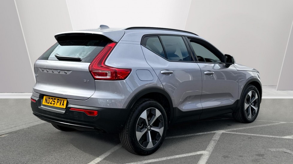 Used Volvo XC40 2025 for sale - 76678573: Photo 2
