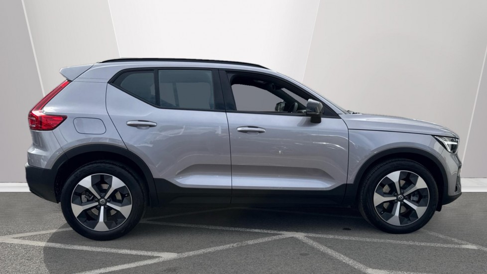 Used Volvo XC40 2025 for sale - 76678573: Photo 3