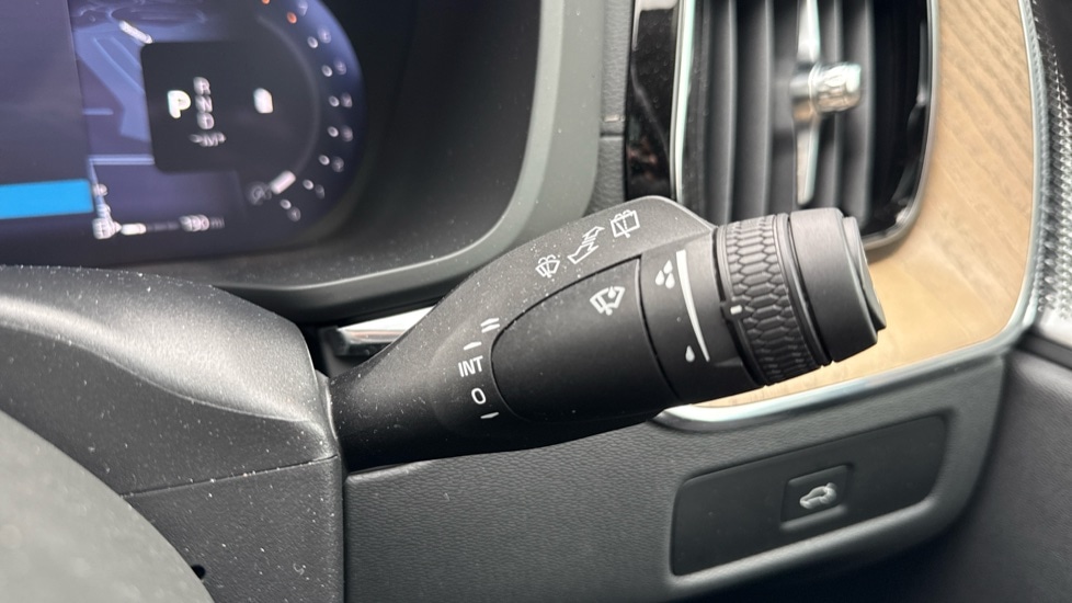 Used Volvo XC60 2025 for sale - 77834192: Photo 21