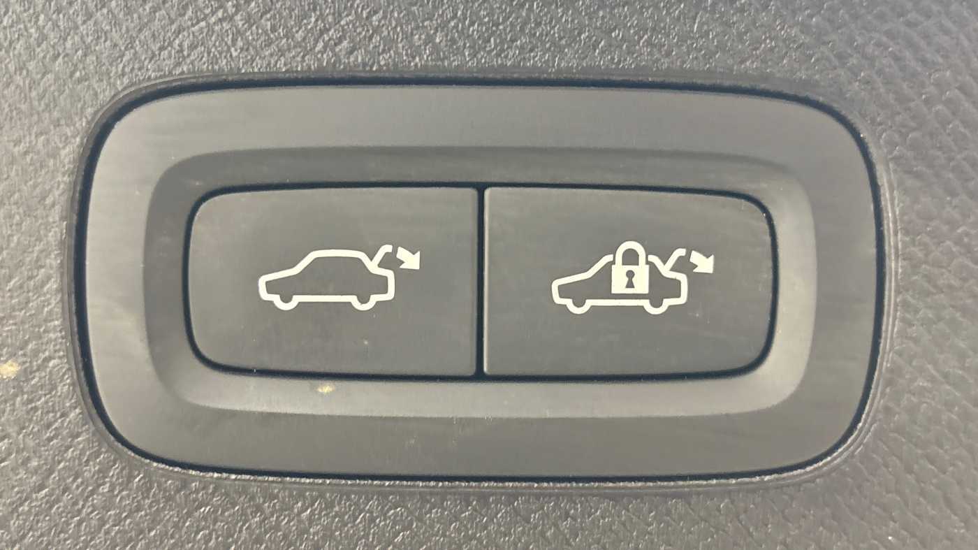 Used Volvo XC90 2025 for sale - 77005888: Photo 19