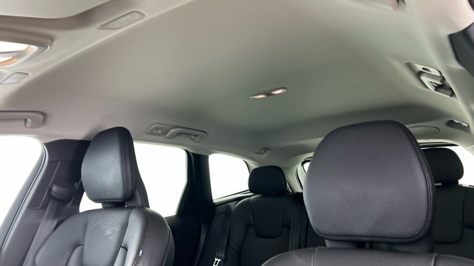 Used Volvo XC60 2023 for sale - 77715293: Photo 11