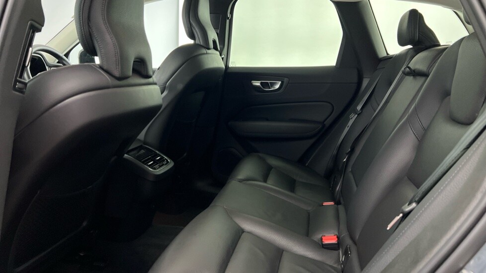 Used Volvo XC60 2023 for sale - 77715293: Photo 7
