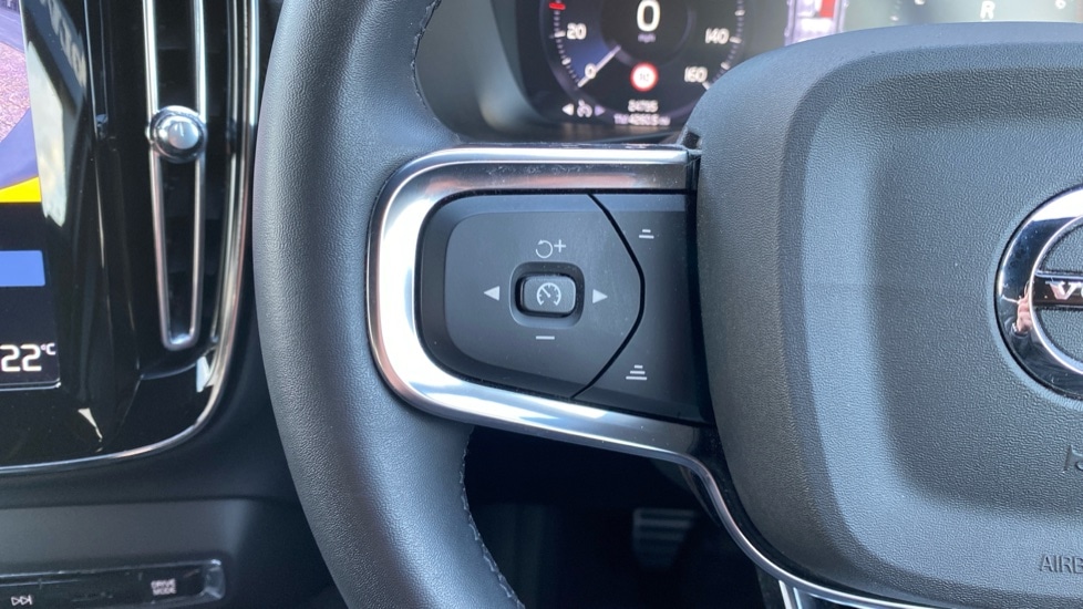 Used Volvo XC40 2021 for sale - 77073297: Photo 18