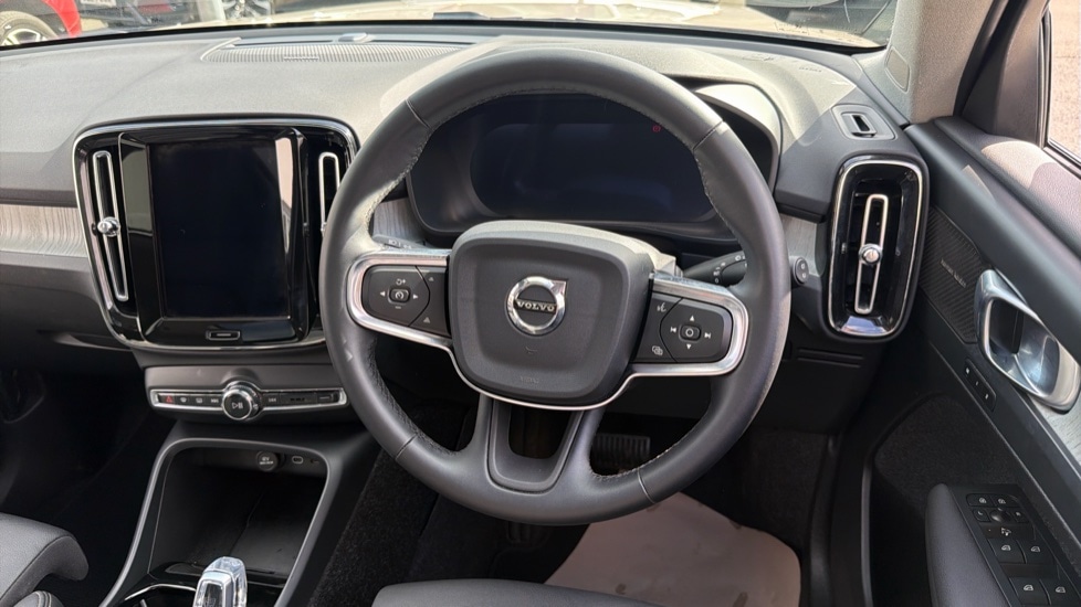Used Volvo XC40 2025 for sale - 77962216: Photo 10