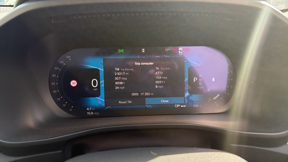 Used Volvo XC40 2025 for sale - 77962216: Photo 11