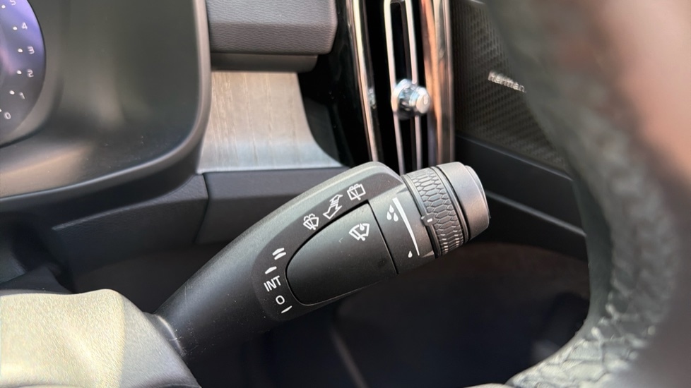 Used Volvo XC40 2025 for sale - 77962216: Photo 20