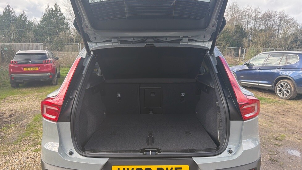 Used Volvo XC40 2026 for sale - 78005478: Photo 13