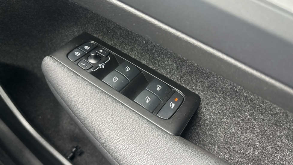 Used Volvo XC40 2022 for sale - 77641286: Photo 21