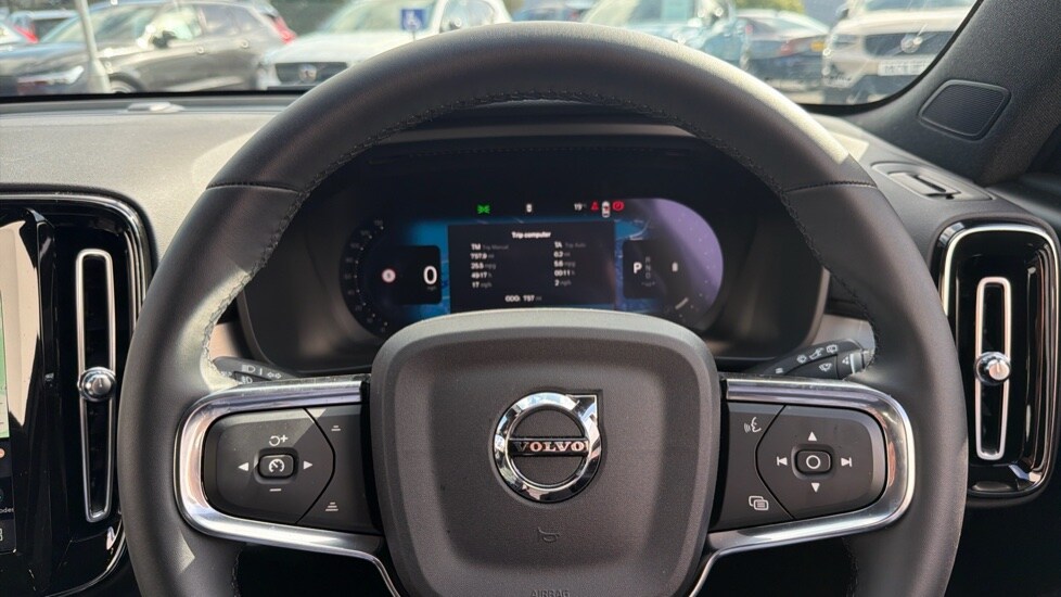 Used Volvo XC40 2025 for sale - 78209731: Photo 10