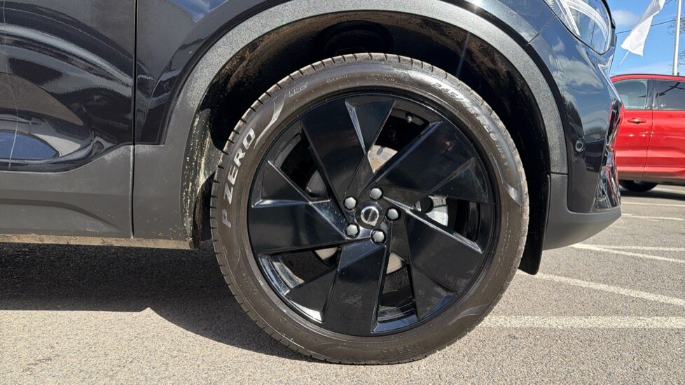 Used Volvo XC40 2025 for sale - 78209731: Photo 9