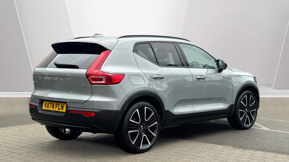 Used Volvo XC40 2025 for sale - 77721524: Photo 2