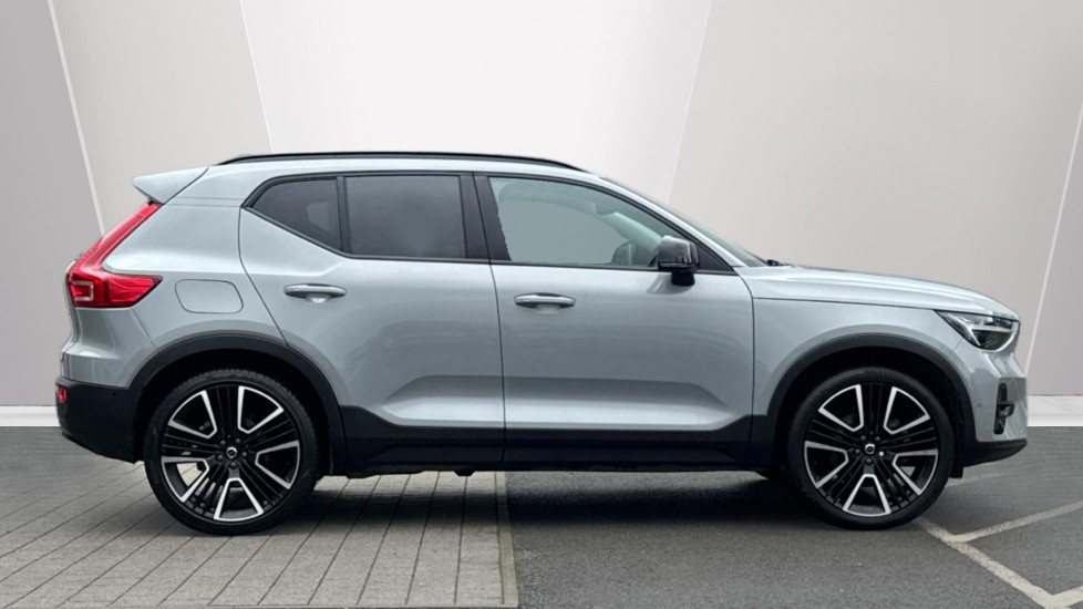 Used Volvo XC40 2025 for sale - 77721524: Photo 3