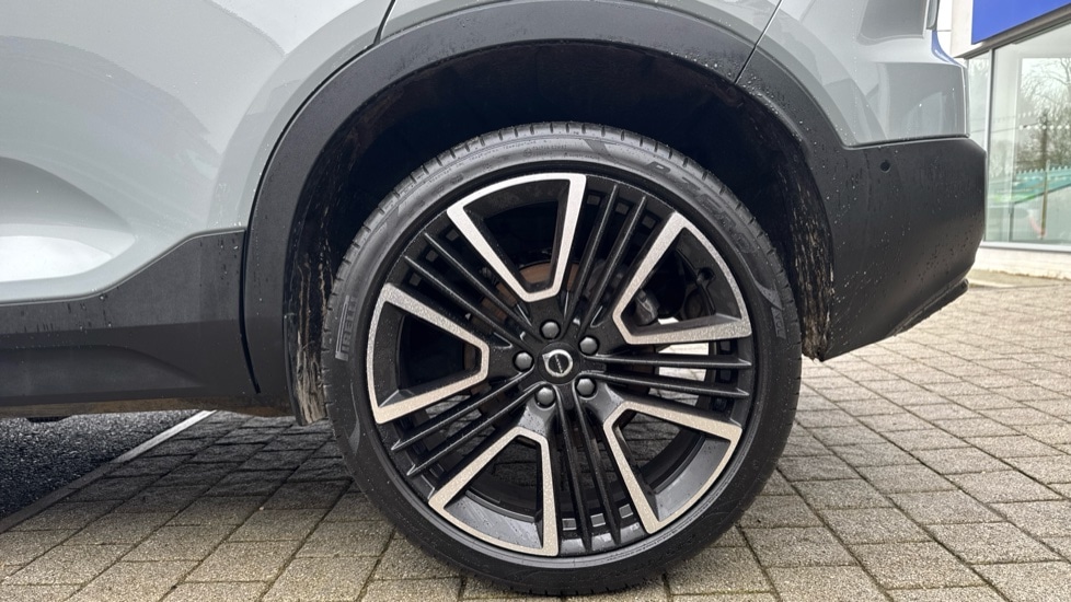 Used Volvo XC40 2025 for sale - 77721524: Photo 9